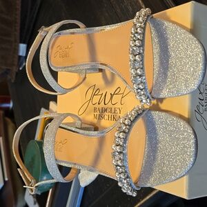 NIB Gorgeous Badgley Mischka Autumn Shoes